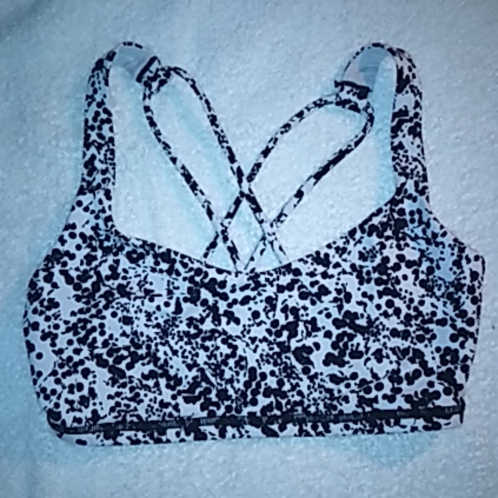 Lululemon Blk/White Sports Bra